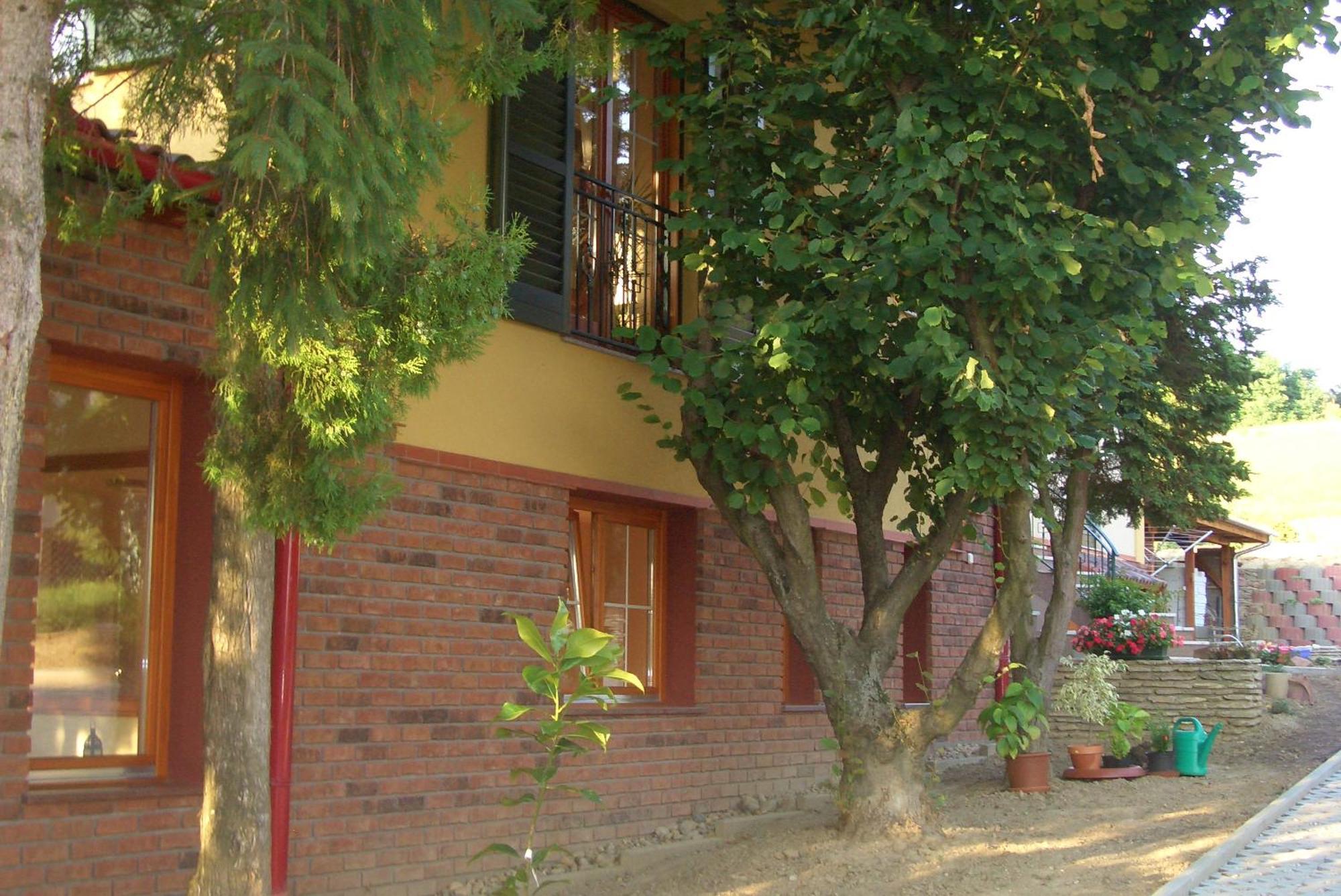 Bundi Vendeghaz Hotel Kehidakustány Exterior foto